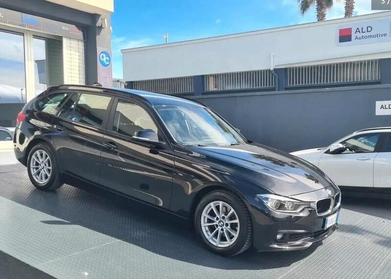 Usata BMW 318 150 CV (110 kW) 2019 Nero Station wagon