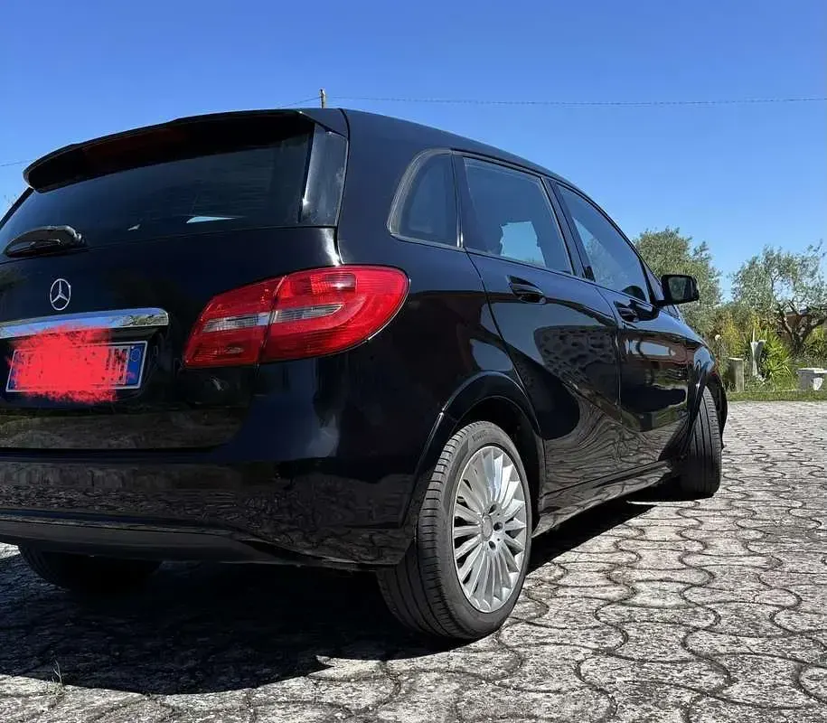 Usata Mercedes B200 Premium 156 CV (114 kW) 2015 Utilitaria