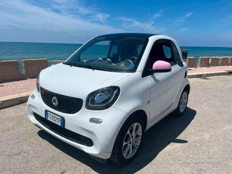 Usata Smart ForTwo Coupé 71 CV (52 kW) 2015 Utilitaria