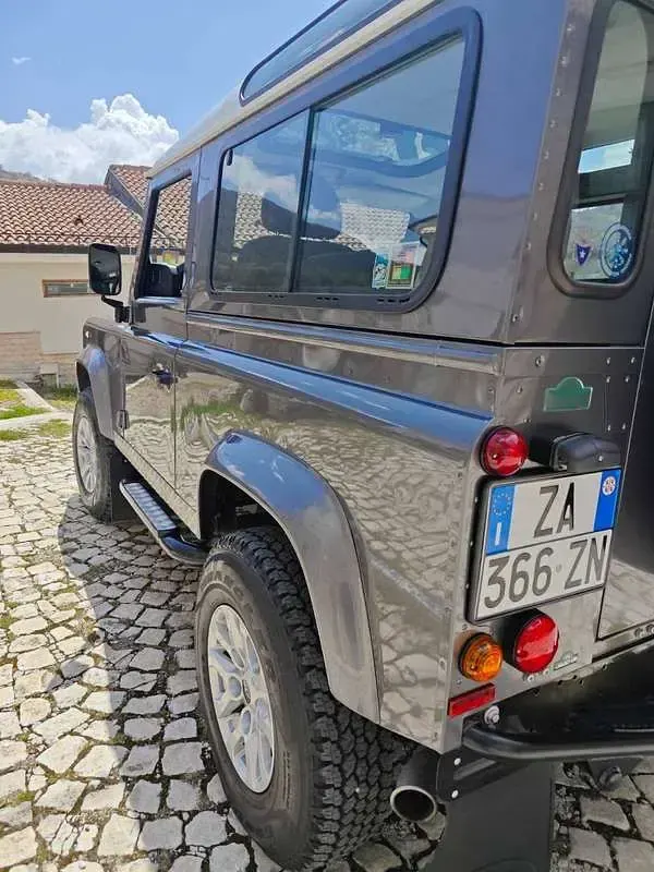 Usata Land Rover Defender 122 CV (89 kW) 2014 Grigio SUV