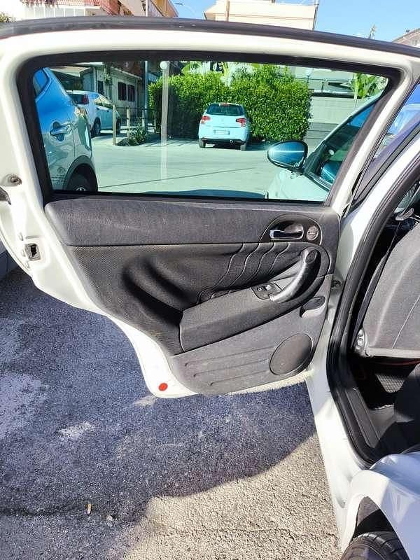 Usata Alfa Romeo 147 170 CV (125 kW) 2010 Utilitaria