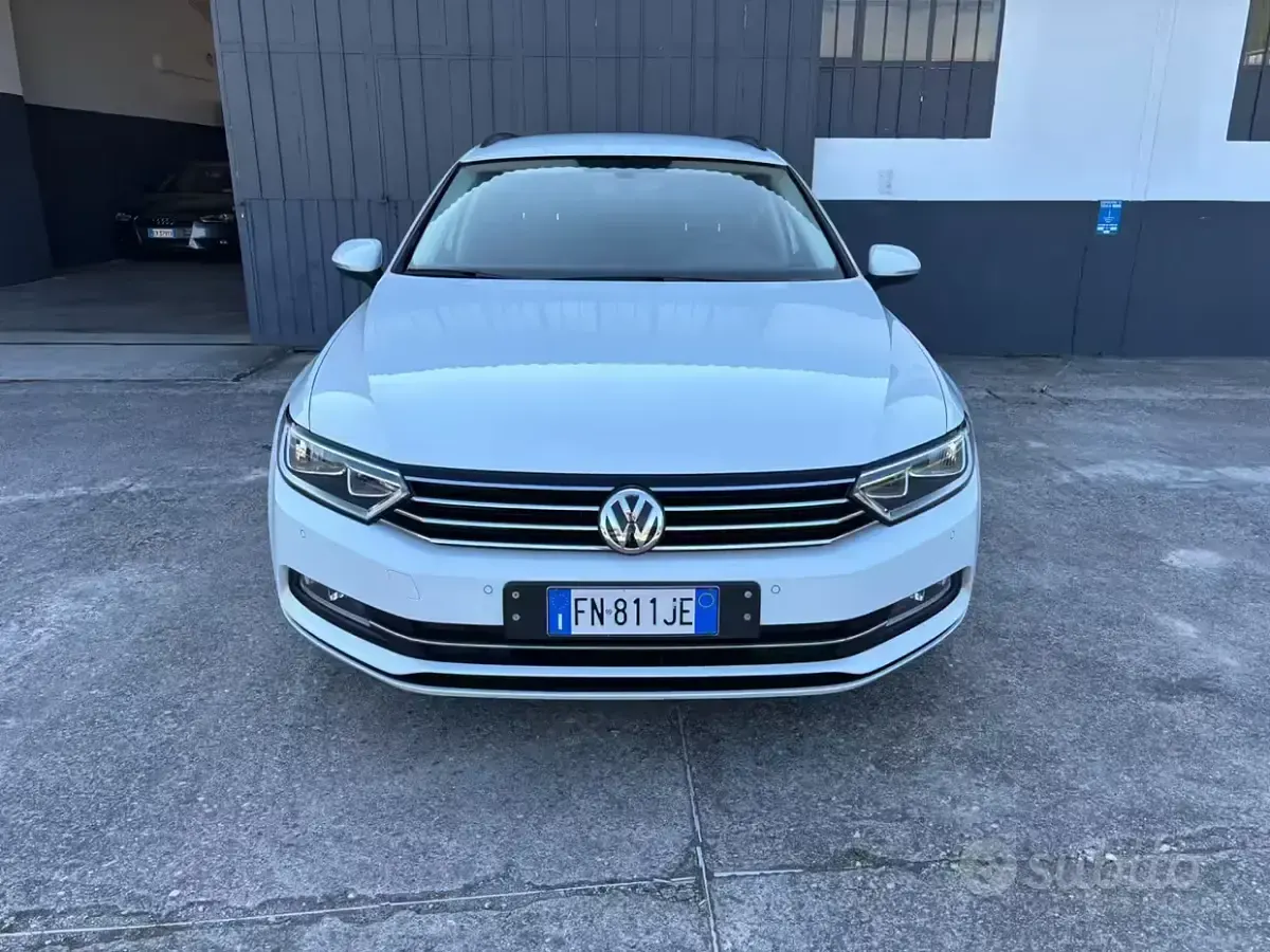 Usata VW Passat 120 CV (88 kW) 2018 Bianco Station wagon