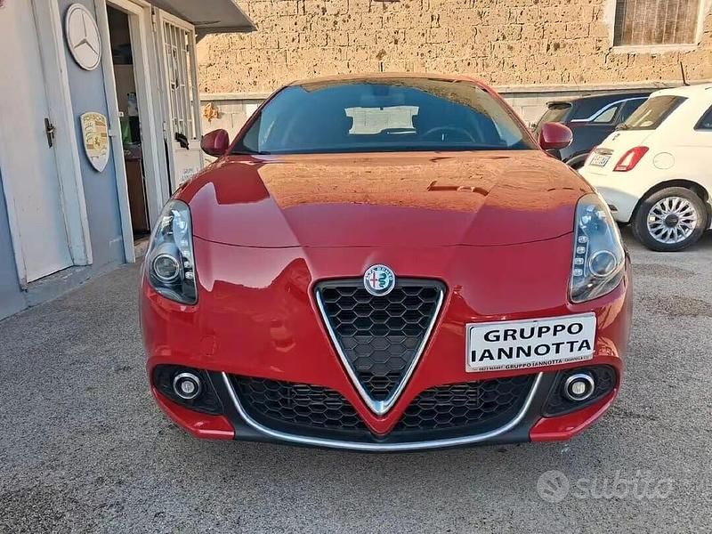 Usata Alfa Romeo Giulietta 120 CV (88 kW) 2020 Rosso Berlina