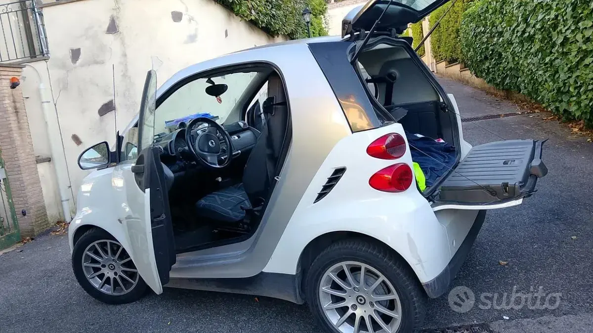 Usata Smart ForTwo Coupé 61 CV (44 kW) 2008 Bianco Coupé