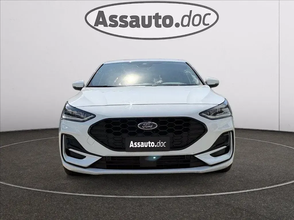 Usata Ford Focus ST-Line 125 CV (91 kW) 2023 Bianco pastello Berlina