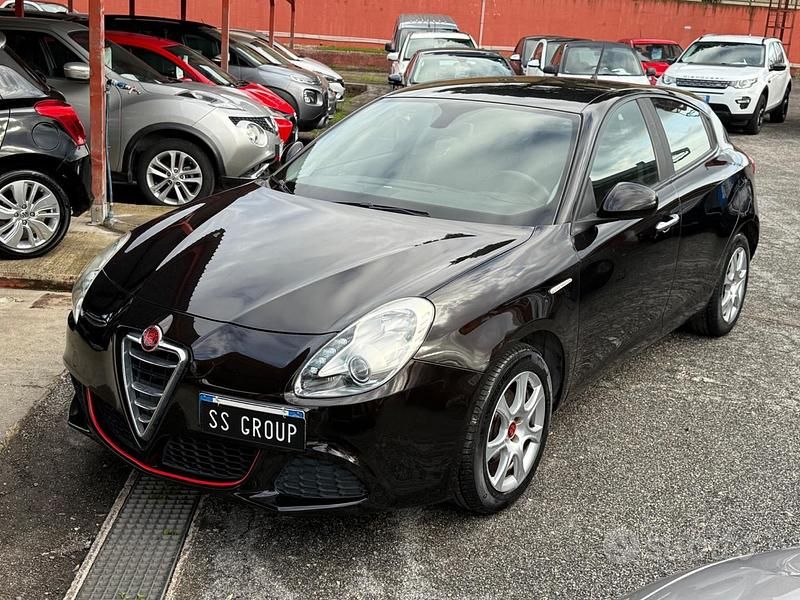 Usata Alfa Romeo Giulietta Distinctive 120 CV (88 kW) 2013 Nero Utilitaria