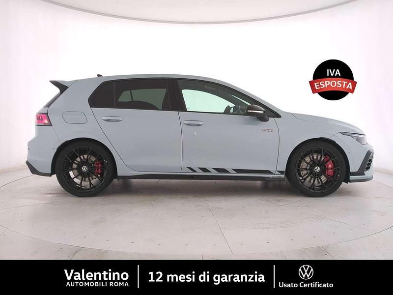 Usata VW Golf VIII GTI 300 CV (220 kW) 2025 Blu/azzurro Berlina