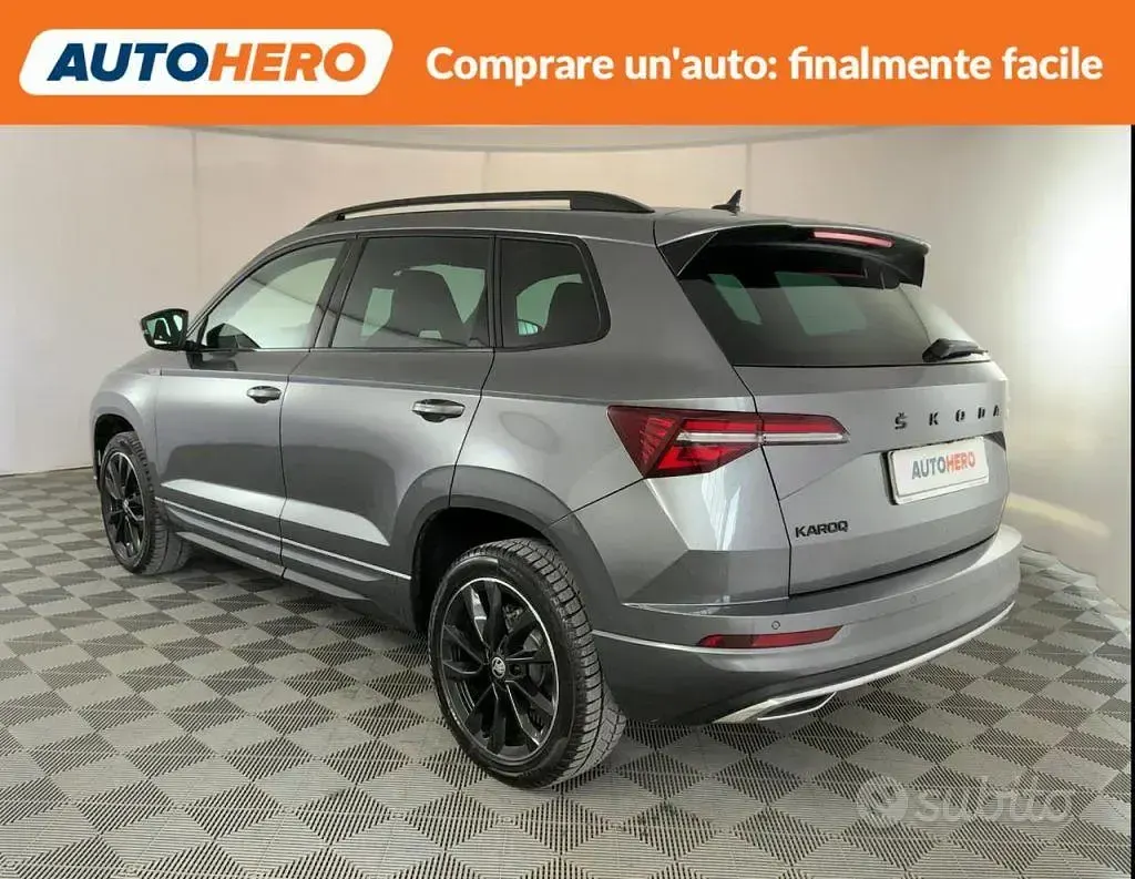 Usata Skoda Karoq SportLine 150 CV (110 kW) 2023 Grigio SUV