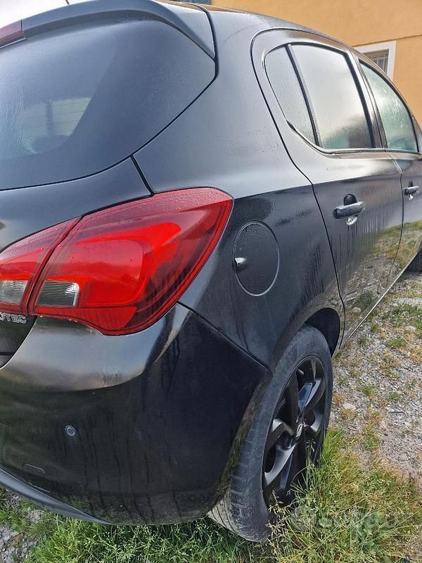 Usata Opel Corsa 90 CV (66 kW) 2019 Nero Utilitaria