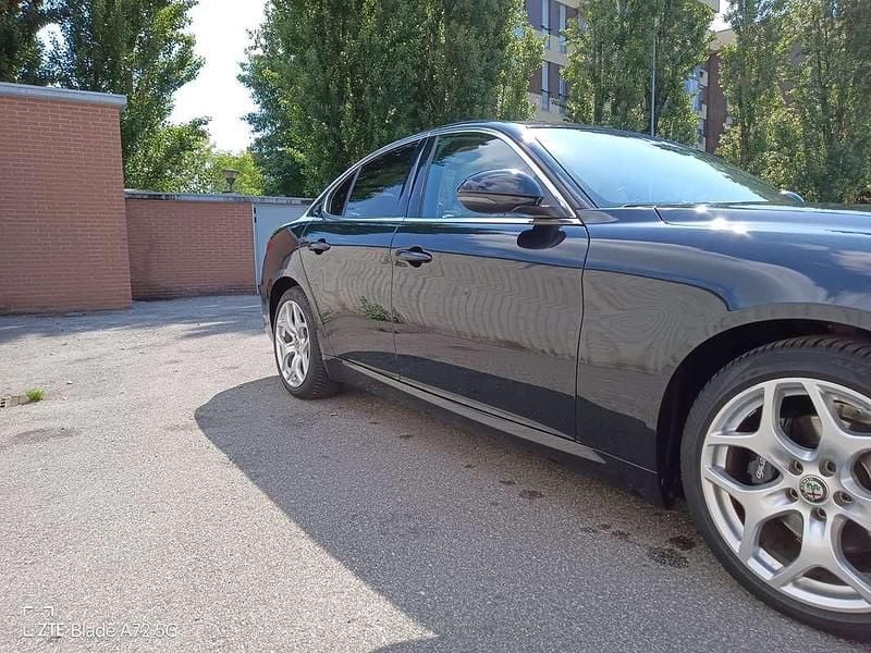 Usata Alfa Romeo Giulia Lusso 190 CV (139 kW) 2020 Nero Berlina