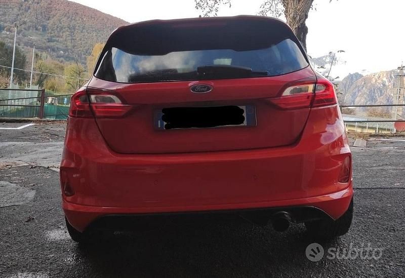 Usata Ford Fiesta ST-Line 150 CV (110 kW) 2018 Rosso Utilitaria