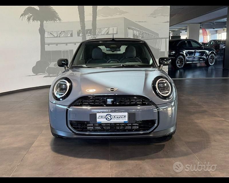 Usata Mini Cooper Cabriolet Classic 163 CV (119 kW) 2025 Marrone Cabrio