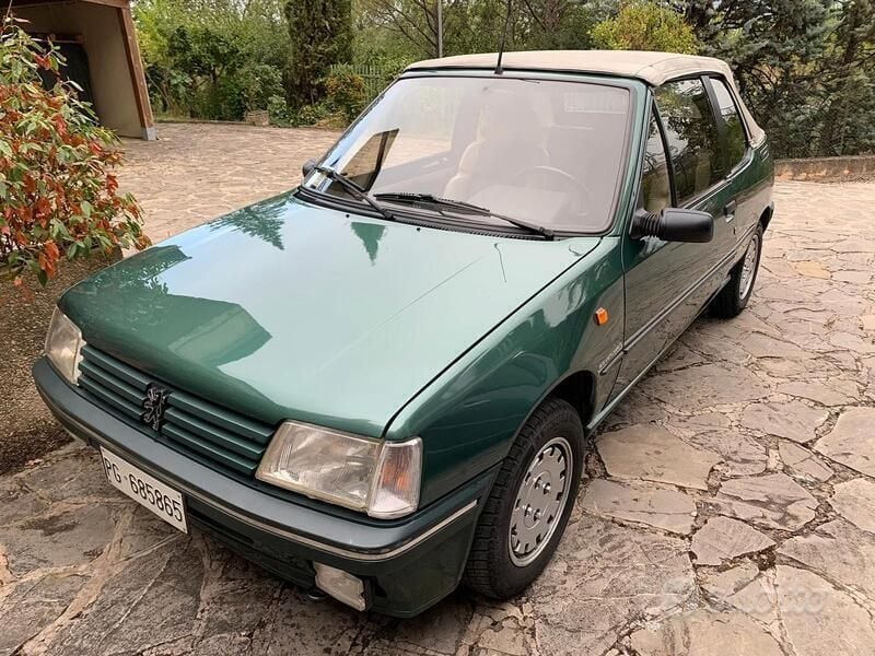 Usata Peugeot 205 83 CV (61 kW) 1991 Cabrio