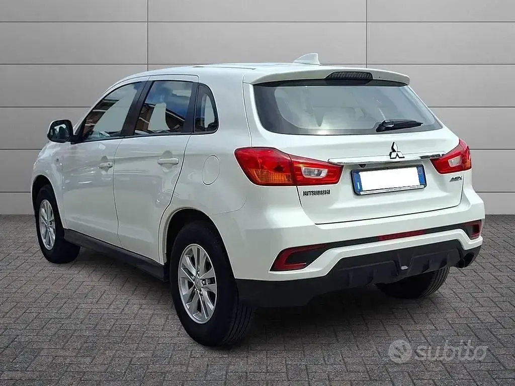 Usata Mitsubishi ASX Inform 117 CV (86 kW) 2019 Bianco SUV
