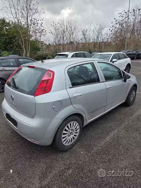 Usata Fiat Punto Street 77 CV (56 kW) 2016 Grigio Utilitaria