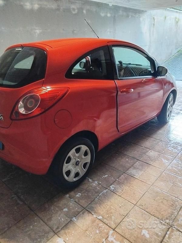 Usata Ford Ka 69 CV (50 kW) 2015 Berlina