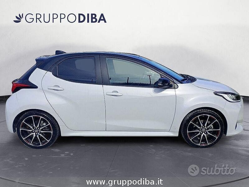 Usata Toyota Yaris Hybrid Sport 116 CV (85 kW) 2023 Grigio Berlina