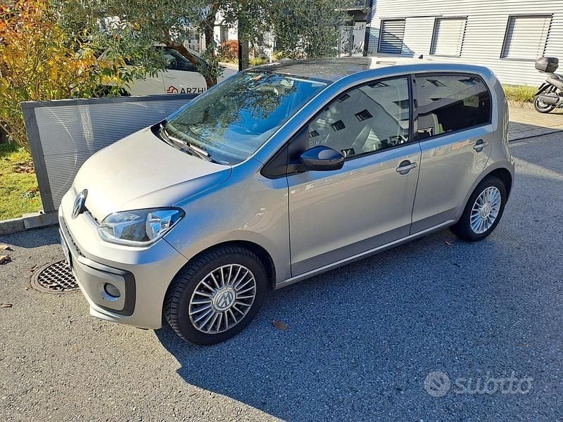 Usata VW up! 68 CV (50 kW) 2017 Utilitaria