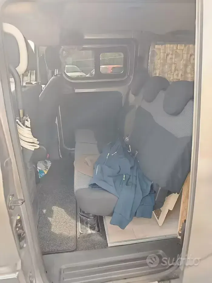 Usata Nissan NV200 110 CV (80 kW) 2016 Grigio Monovolume