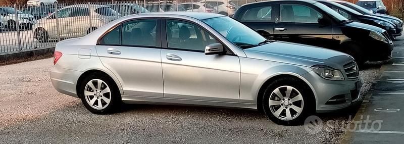 Usata Mercedes C180 120 CV (88 kW) 2013 Berlina