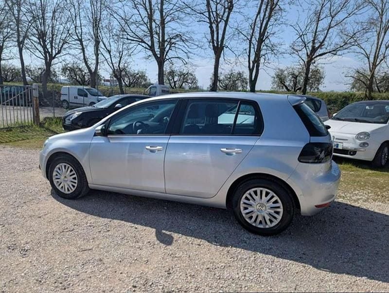 Usata VW Golf VI Highline 105 CV (77 kW) 2010 Grigio Utilitaria