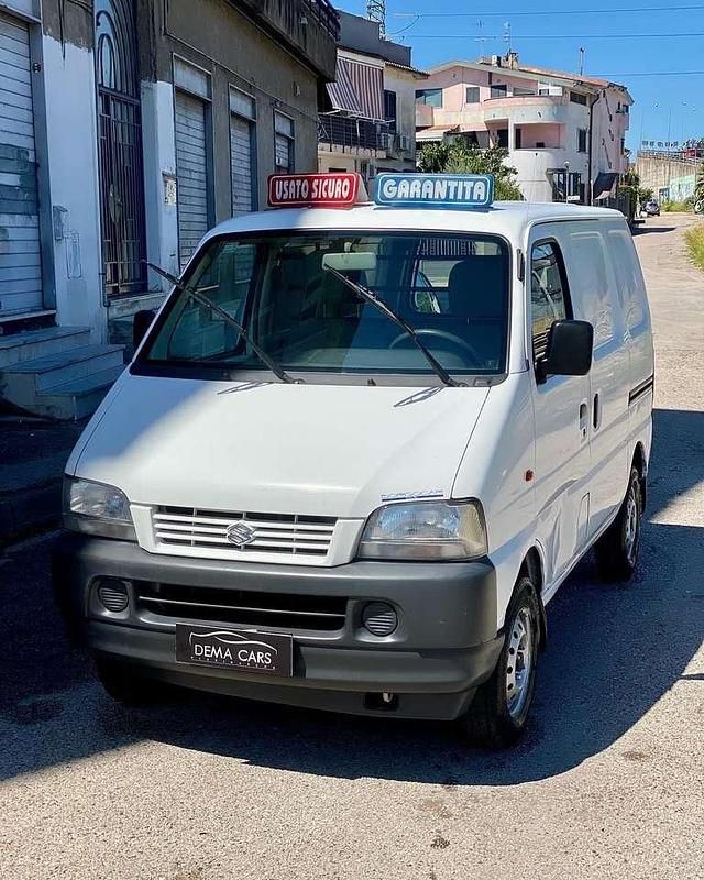 Usata Piaggio Porter 77 CV (56 kW) 2004 Bianco Furgone
