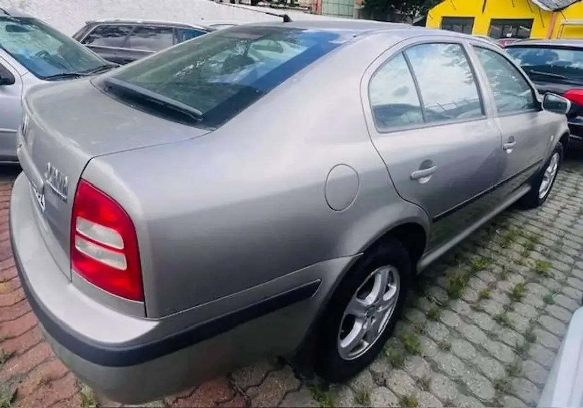 Usata Skoda Octavia 101 CV (74 kW) 2007 Grigio Berlina