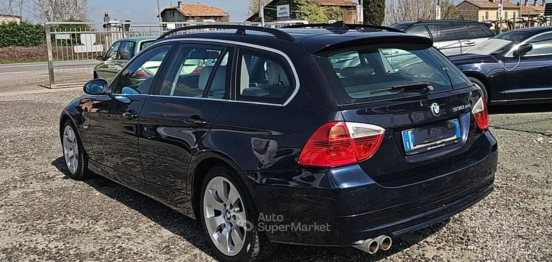 Usata BMW 330 231 CV (169 kW) 2007 Blu Station wagon