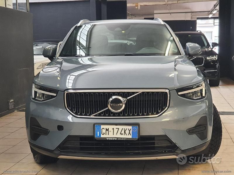 Usata Volvo XC40 Core 129 CV (94 kW) 2022 Blu/azzurro SUV