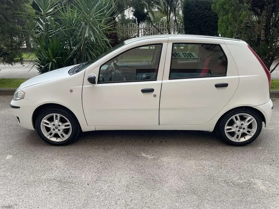 Usata Fiat Punto Classica 60 CV (44 kW) 2008 Utilitaria