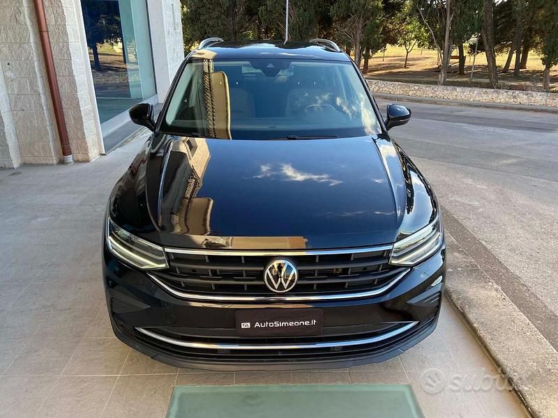 Usata VW Tiguan Life 150 CV (110 kW) 2022 Nero SUV