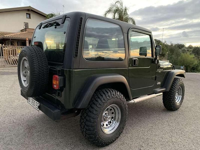 Occasion Jeep Wrangler Sport 177 ch (130 kW) 1998 Vert SUV
