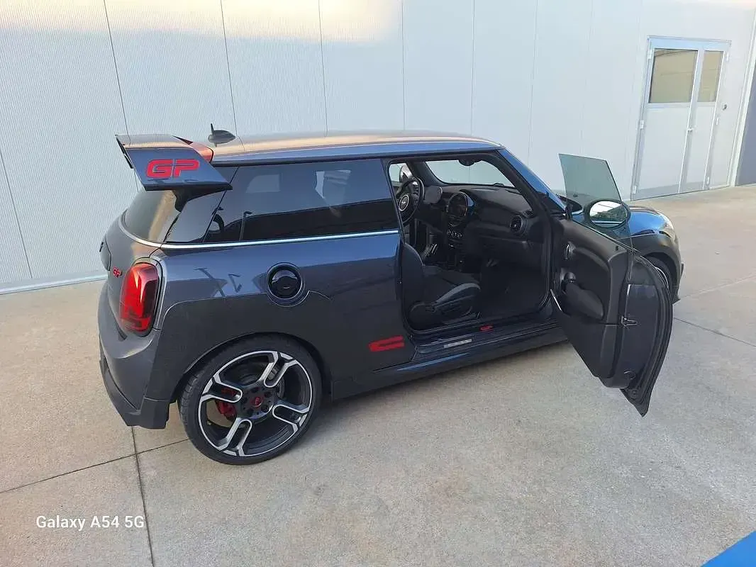 Usata Mini John Cooper Works 306 CV (225 kW) 2020 Utilitaria