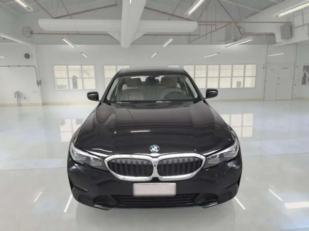 Usata BMW 320 Advantage 190 CV (139 kW) 2021 Nero Berlina