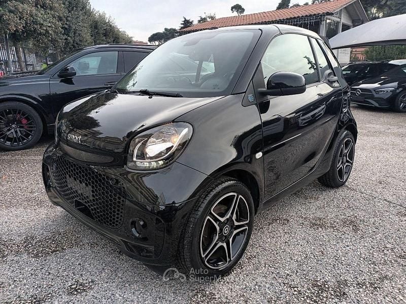 Usata Smart ForTwo Electric Drive Pulse 41 kW (56 CV) 2022 Nero Cabrio
