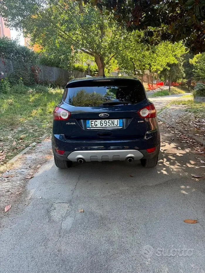 Usata Ford Kuga 163 CV (119 kW) 2011 Blu SUV