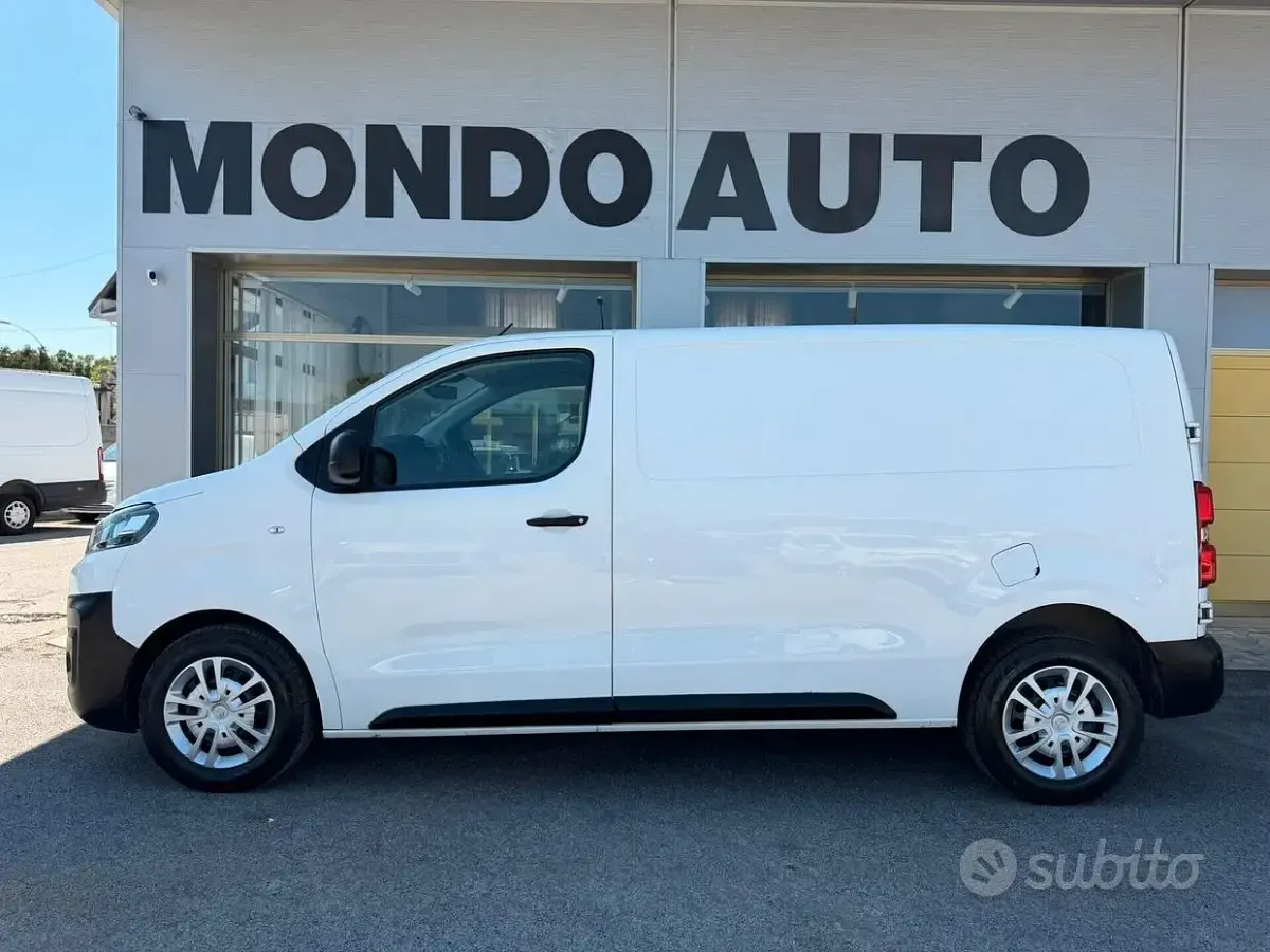 Usata Citroën Jumpy 122 CV (89 kW) 2021 Bianco Monovolume
