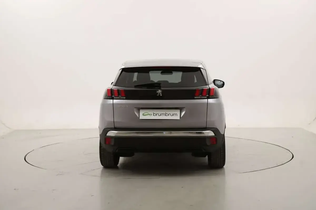 Usata Peugeot 3008 Allure 131 CV (96 kW) 2022 Grigio SUV