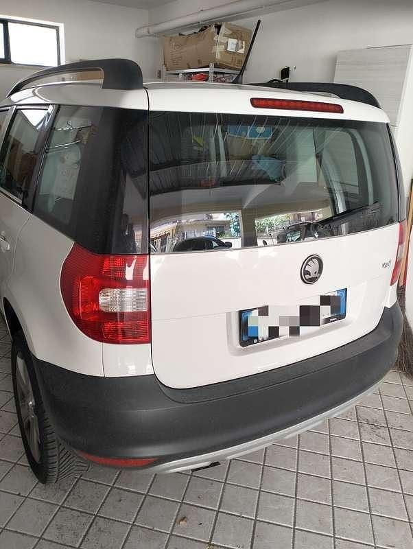 Usata Skoda Yeti Active 105 CV (77 kW) 2011 SUV