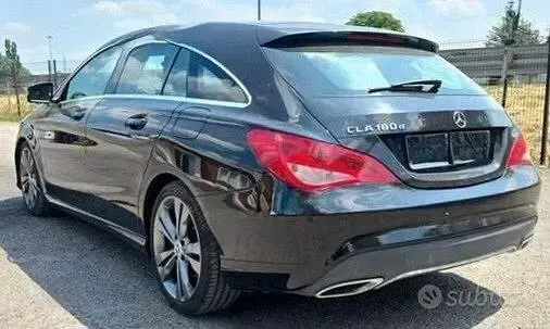 Usata Mercedes CLA180 109 CV (80 kW) 2018 Nero Coupé
