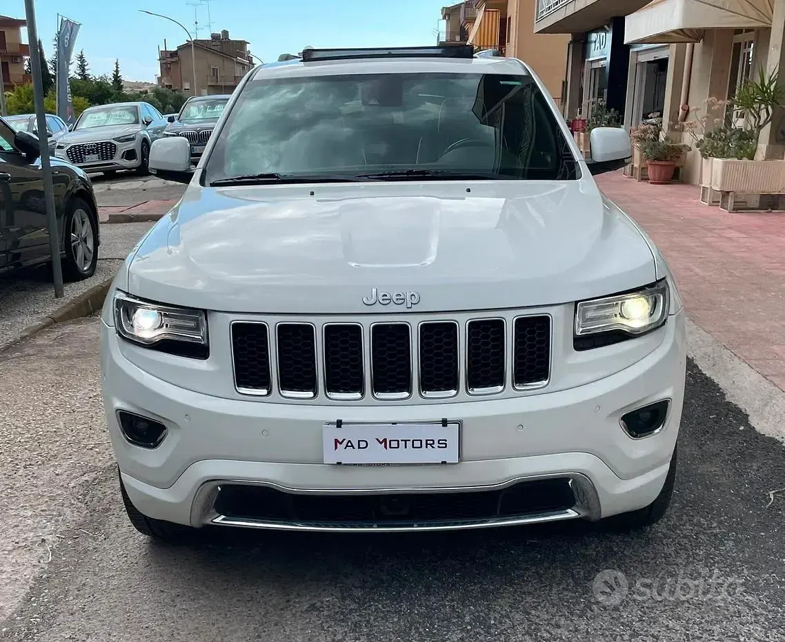 Usata Jeep Grand Cherokee Overland 250 CV (183 kW) 2013 Bianco SUV