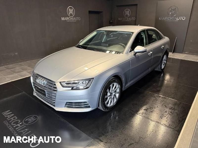 Argento Usata 2017 Audi A4 Business Tre volumi | 14.900 € (Buon prezzo) - Immagine 1/4