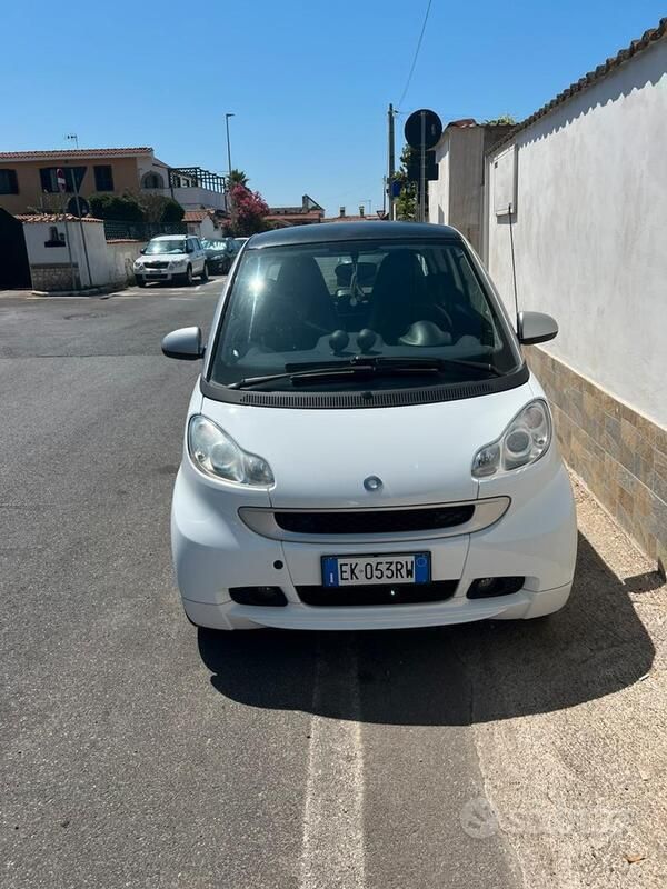 Usata 2012 Smart ForTwo Coupé Pulse Due volumi | 6300 € (Buon prezzo) - Immagine 1/4