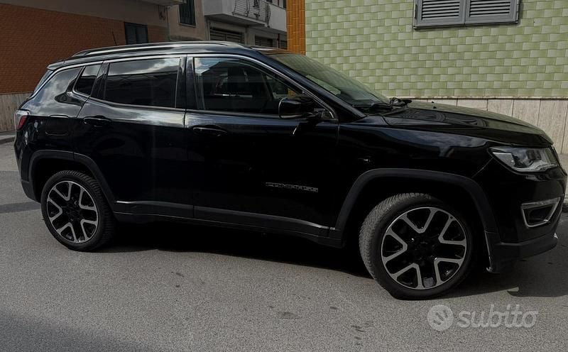 Usata Jeep Compass Limited 140 CV (102 kW) 2019 Nero SUV