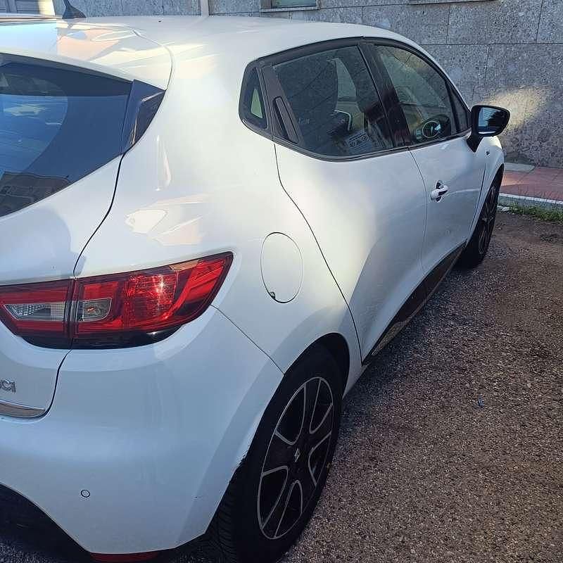 Usata Renault Clio IV 75 CV (55 kW) 2015 Berlina