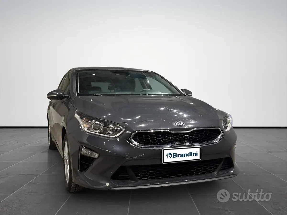 Usata Kia Ceed 140 CV (102 kW) 2019 Grigio Utilitaria