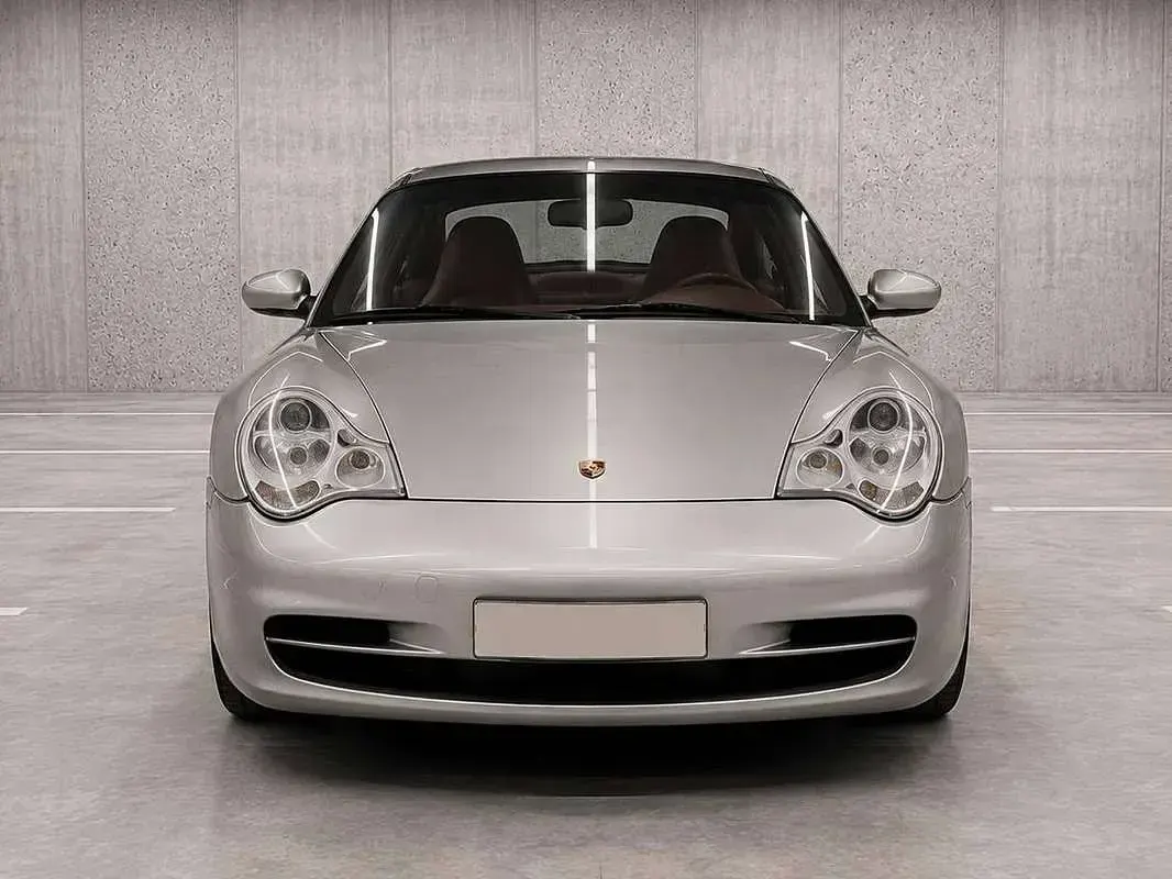 Usata Porsche 996 320 CV (235 kW) 2002 Argento Coupé