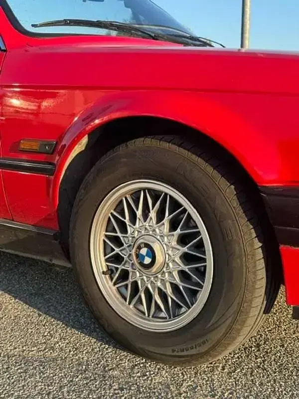 Usata BMW 318 Cabriolet 113 CV (83 kW) 1992 Rosso Cabrio