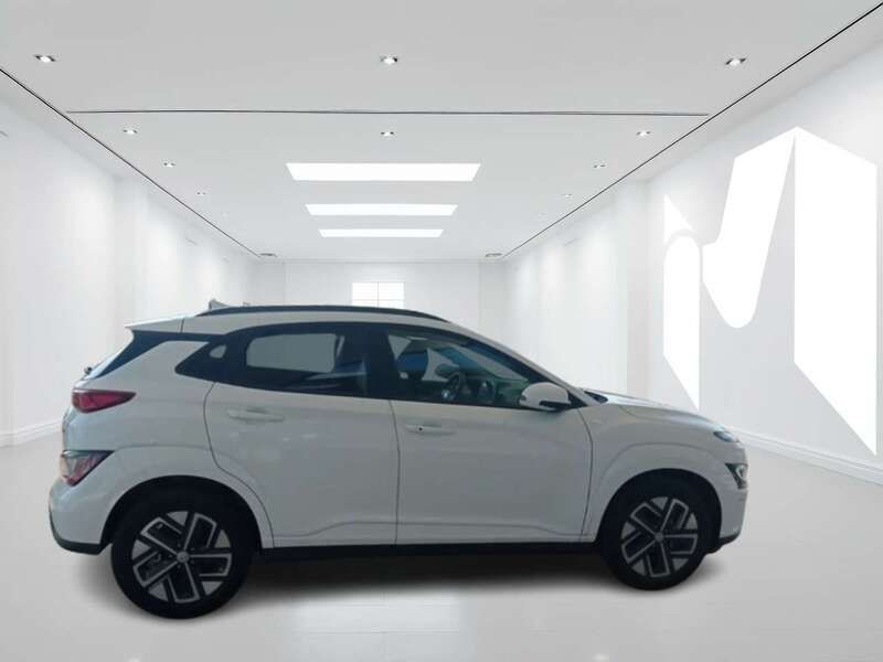 Usata Hyundai Kona 100 kW (136 CV) 2023 Bianco SUV