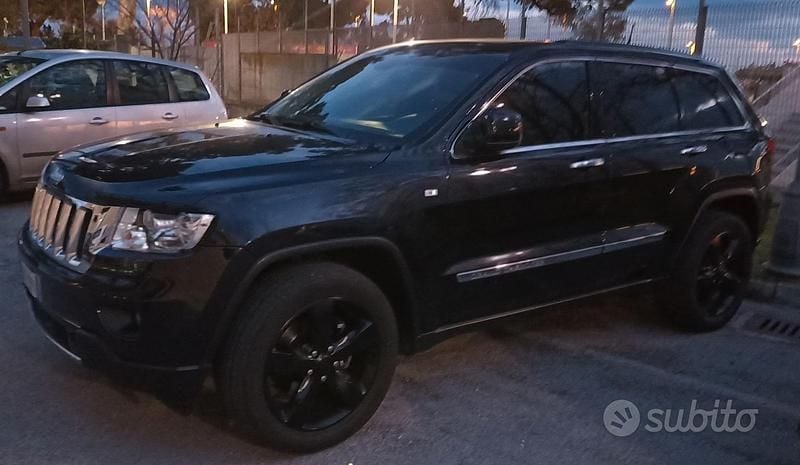 Nero Usata 2012 Jeep Grand Cherokee Overland SUV | 8400 € (Super prezzo) - Immagine 1/4
